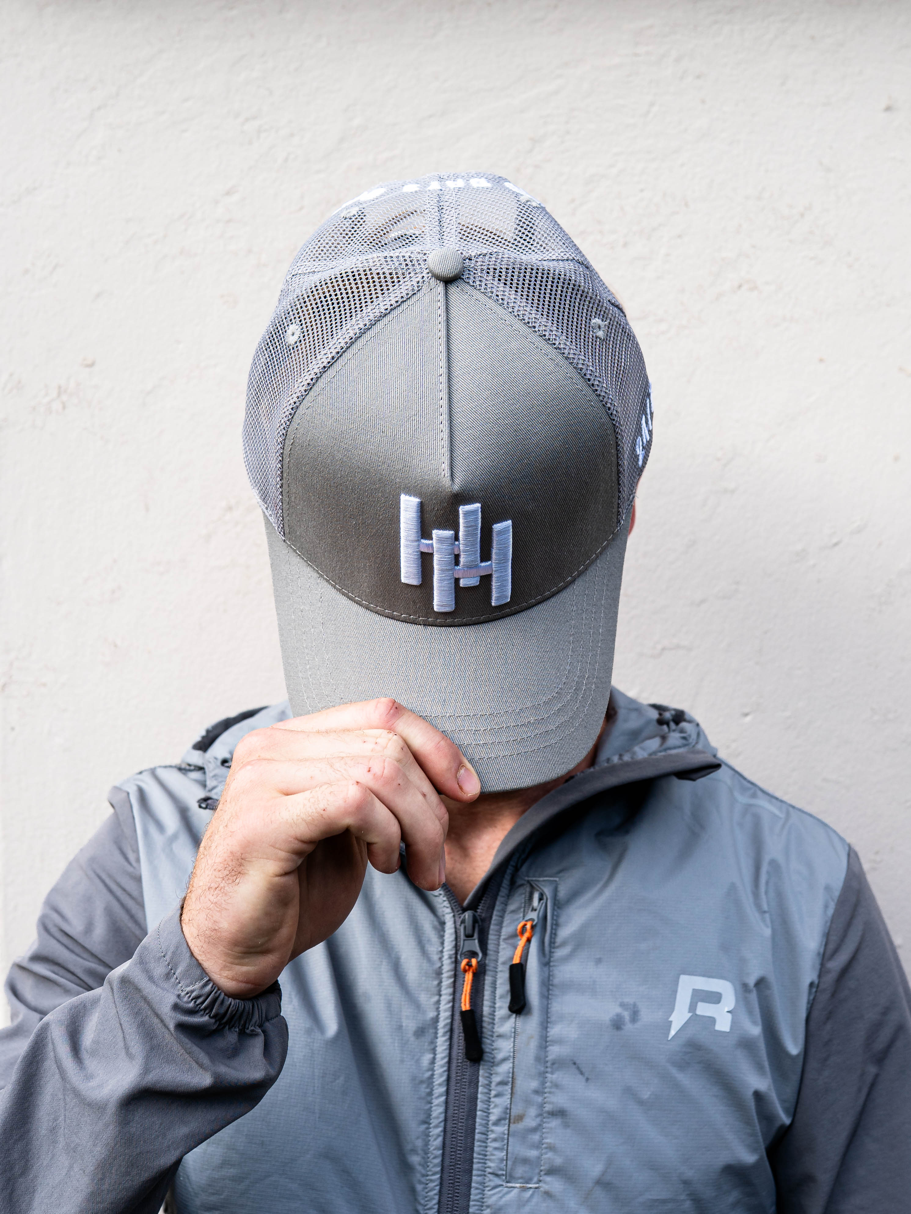 HUSTLE HARDER CAP GREY