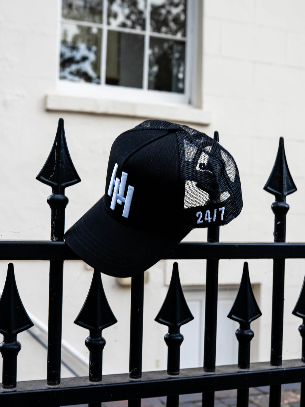 HUSTLE HARDER CAP BLACK